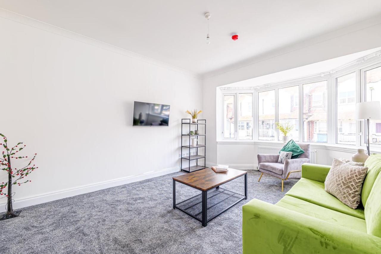 Luxury Apartments In Margate Centre Екстериор снимка