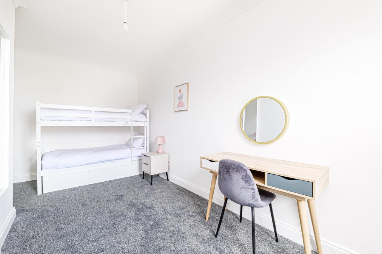 Luxury Apartments In Margate Centre Екстериор снимка