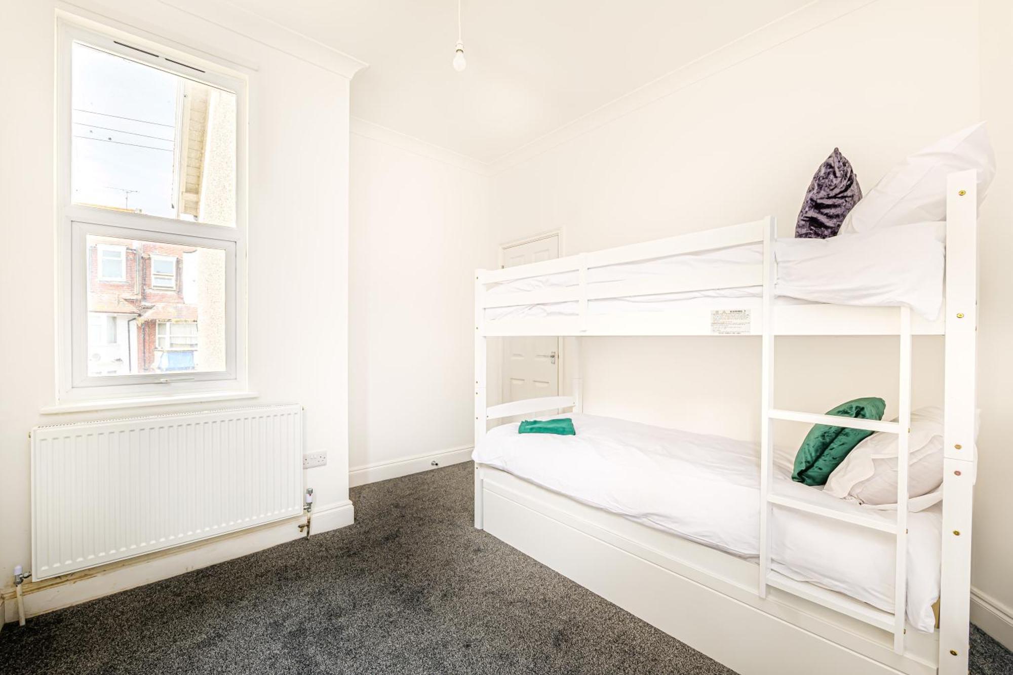 Luxury Apartments In Margate Centre Екстериор снимка